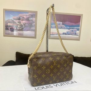 🌺👜Louis Vuitton Monogram Clutch/Crossbody Bag 💼